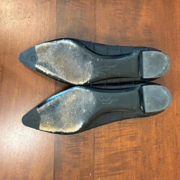 Salvatore Ferragamo Vara Black Patent Leather Flats Bow Logo Size 6.5 - Picture 7 of 7